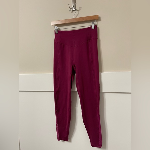 Le Ore Ruby Cranberry Red Andria Mesh Full-Length High Rise Leggings Size Small - Picture 6 of 10